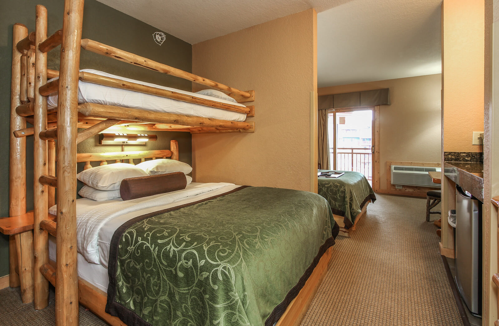 One Bedroom Deluxe Condo Suite Wilderness at the Smokies
